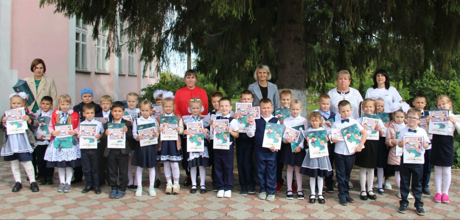 На празднике Посвящение в первоклассники