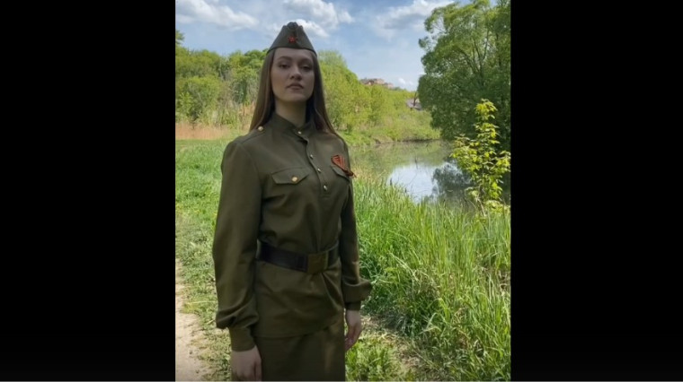 Поздравление от выпускницы нашей школы.